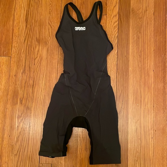 Arena Carbon Core FX Tech Suit - Picture 1 of 3